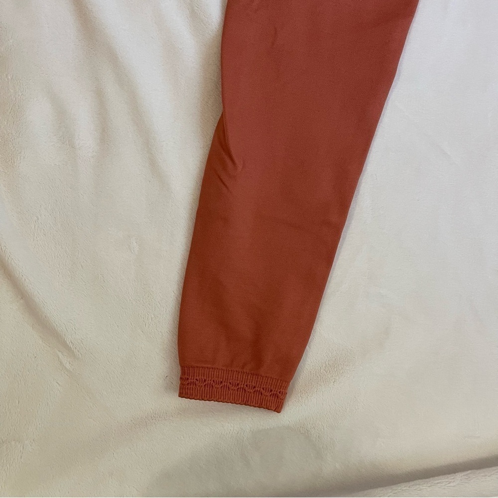 Gymshark Coral/Orange Studio Leggings - Picture 3 of 13